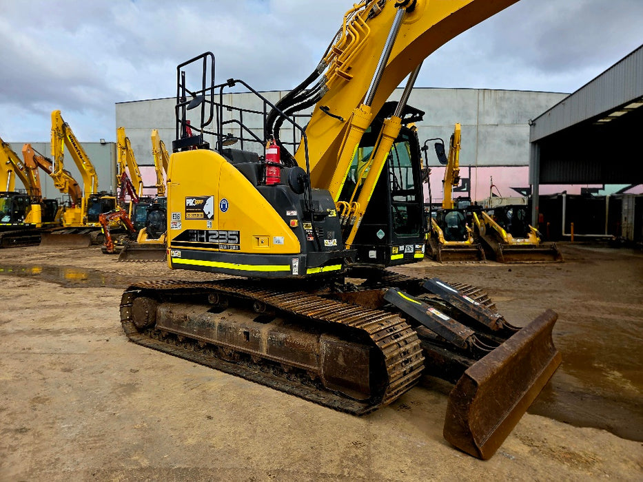 2021 SUMITOMO SH235X-6 25T EXCAVATOR (E316) WITH TILT HITCH, GPS AND 4630 HRS