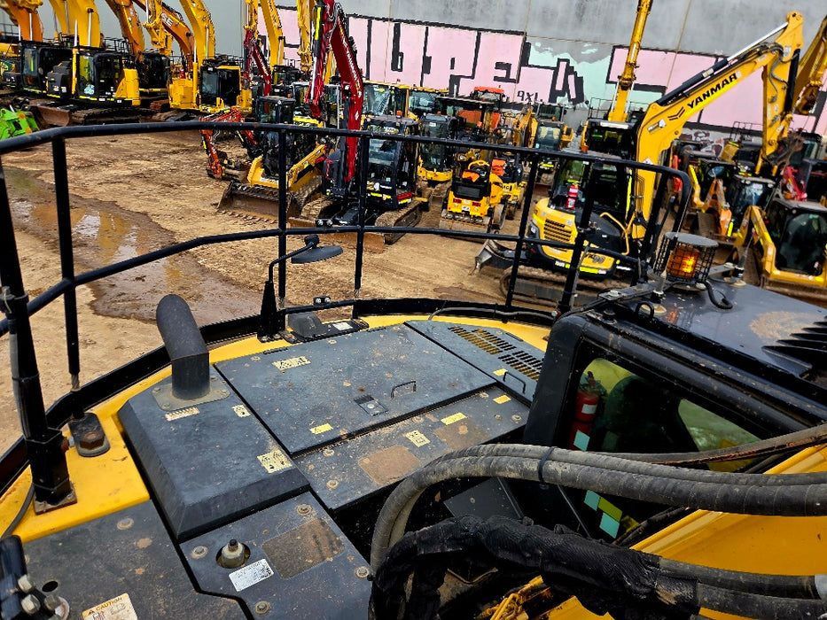 2021 SUMITOMO SH235X-6 25T EXCAVATOR (E316) WITH TILT HITCH, GPS AND 4630 HRS