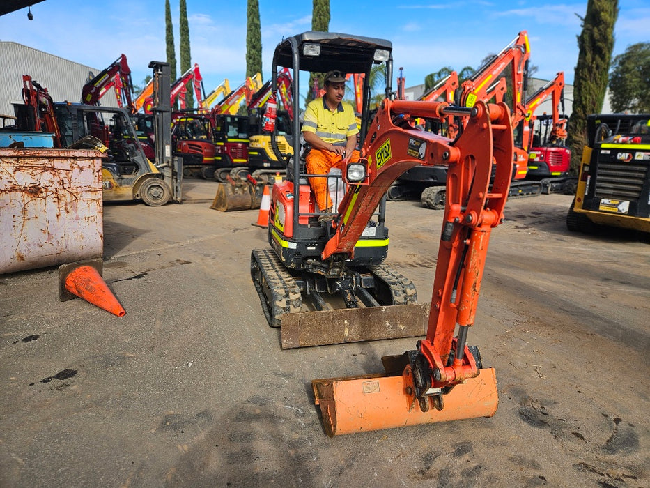 2023 KUBOTA U17-3 1.7T MINI EXCAVATOR (EX182) WITH HITCH, BUCKETS AND 912 HRS