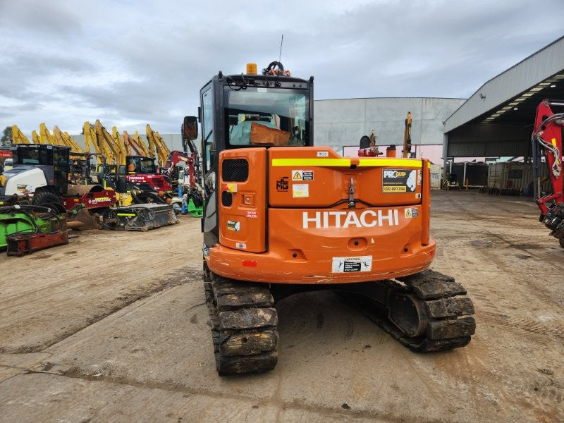 2022 HITACHI ZX85USB-5 EXCAVATOR (M808) WITH HITCH, BUCKETS AND 1950 HOURS