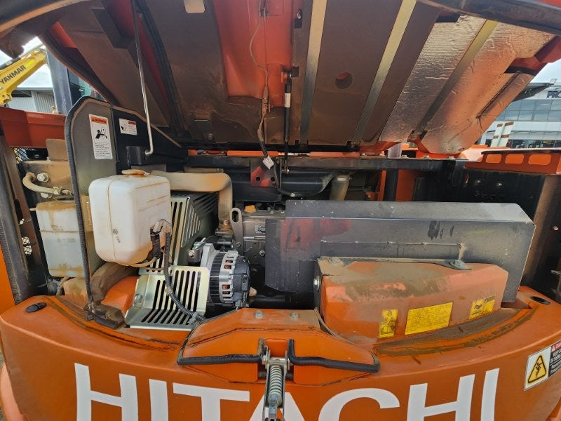 2022 HITACHI ZX85USB-5 EXCAVATOR (M808) WITH HITCH, BUCKETS AND 1950 HOURS