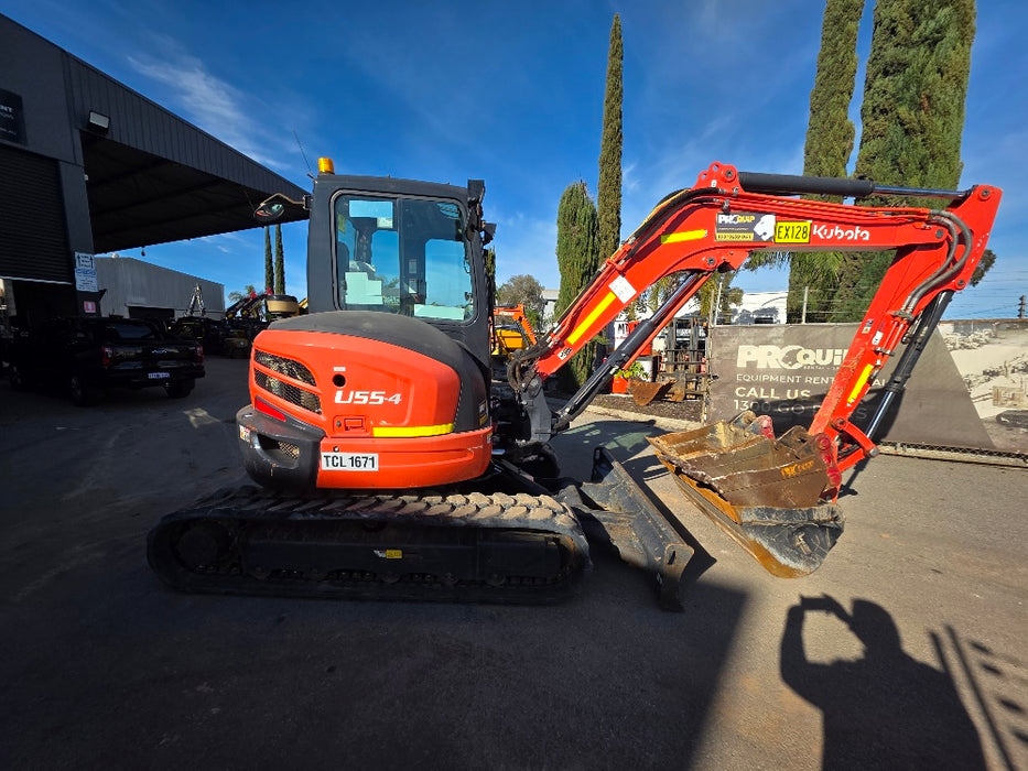 2021 KUBOTA U55-4 5.6T EXCAVATOR (EX128) WITH A/C CAB, HITCH AND 1430 HOURS