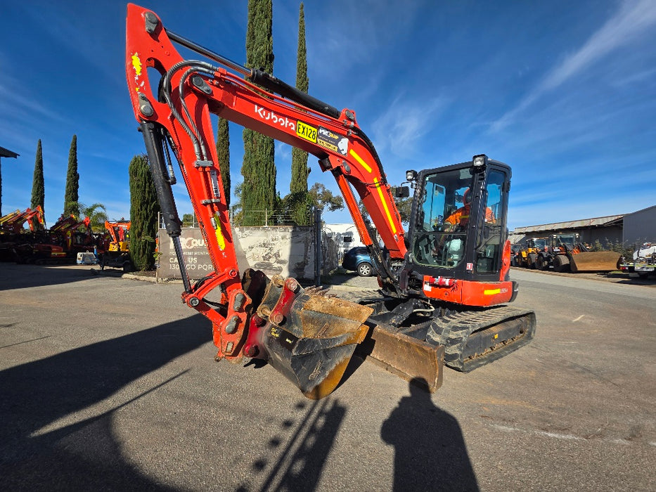 2021 KUBOTA U55-4 5.6T EXCAVATOR (EX128) WITH A/C CAB, HITCH AND 1430 HOURS