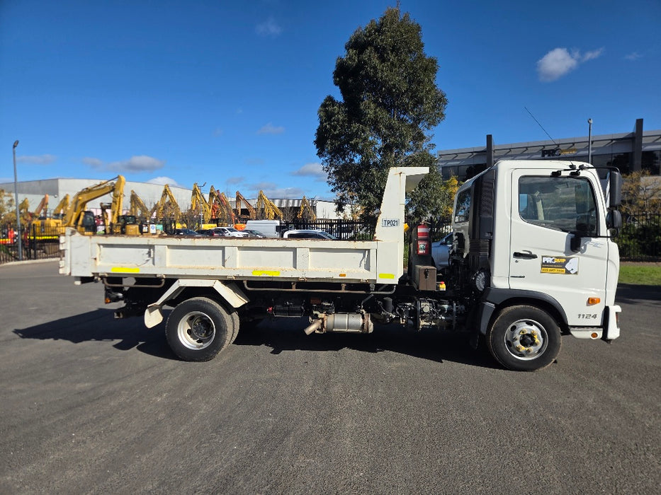 2021 HINO 500 FC 1124 11T TIPPER (TP021) WITH 36200 KLMS