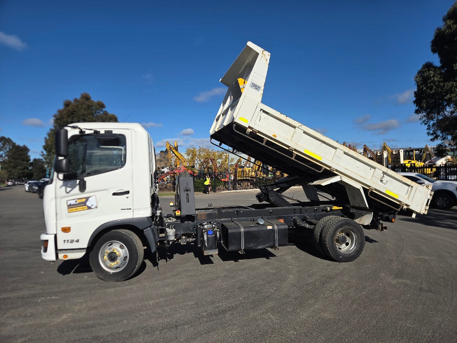 2021 HINO 500 FC 1124 11T TIPPER (TP021) WITH 36200 KLMS