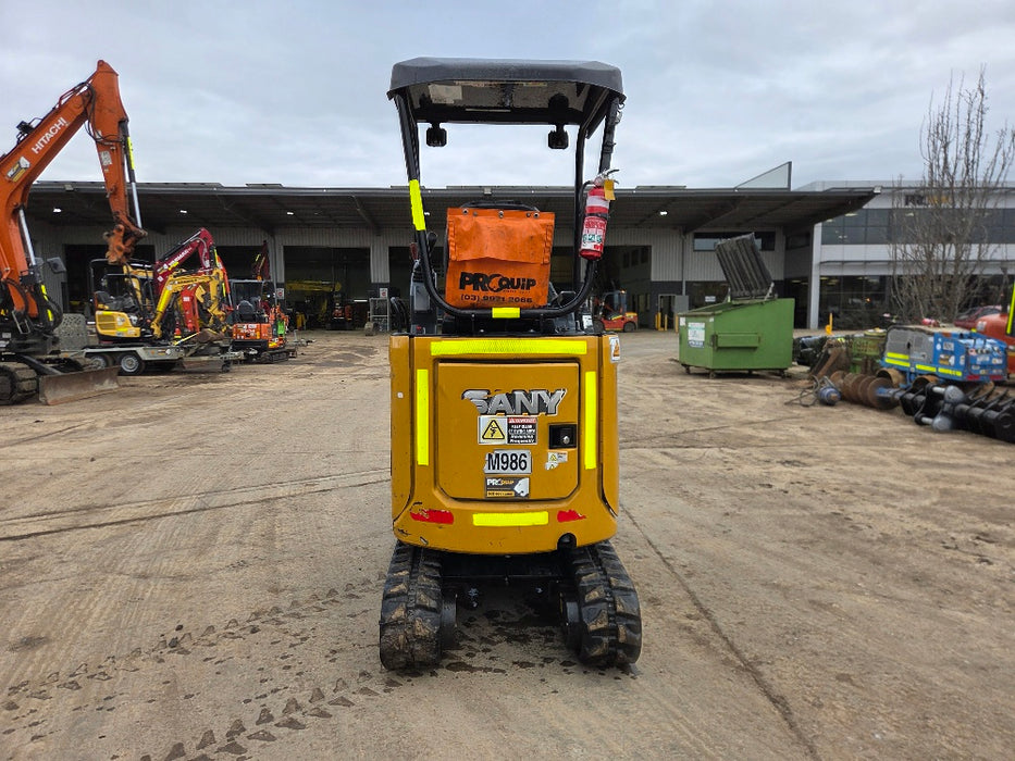 2023 SANY SY18 1.8T MINI-EXCAVATOR (M986) WITH Q/C HITCH, BUCKETS AND 582 HRS