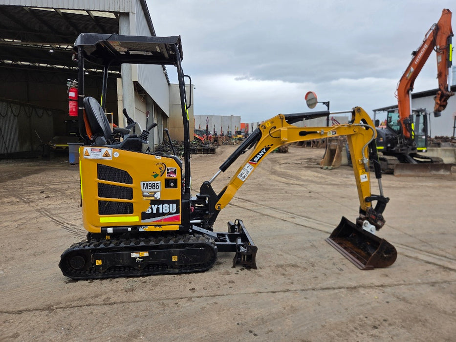 2023 SANY SY18 1.8T MINI-EXCAVATOR (M986) WITH Q/C HITCH, BUCKETS AND 582 HRS