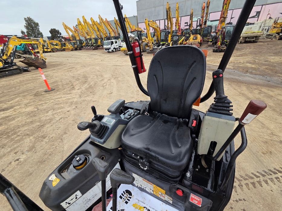 2023 SANY SY18 1.8T MINI-EXCAVATOR (M986) WITH Q/C HITCH, BUCKETS AND 582 HRS