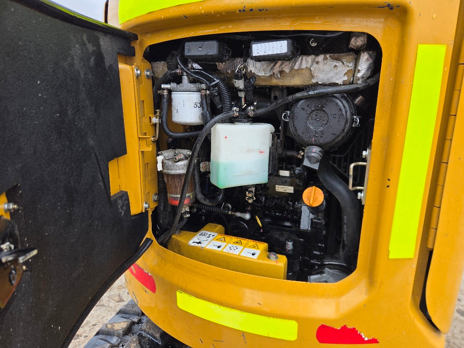 2023 SANY SY18 1.8T MINI-EXCAVATOR (M986) WITH Q/C HITCH, BUCKETS AND 582 HRS