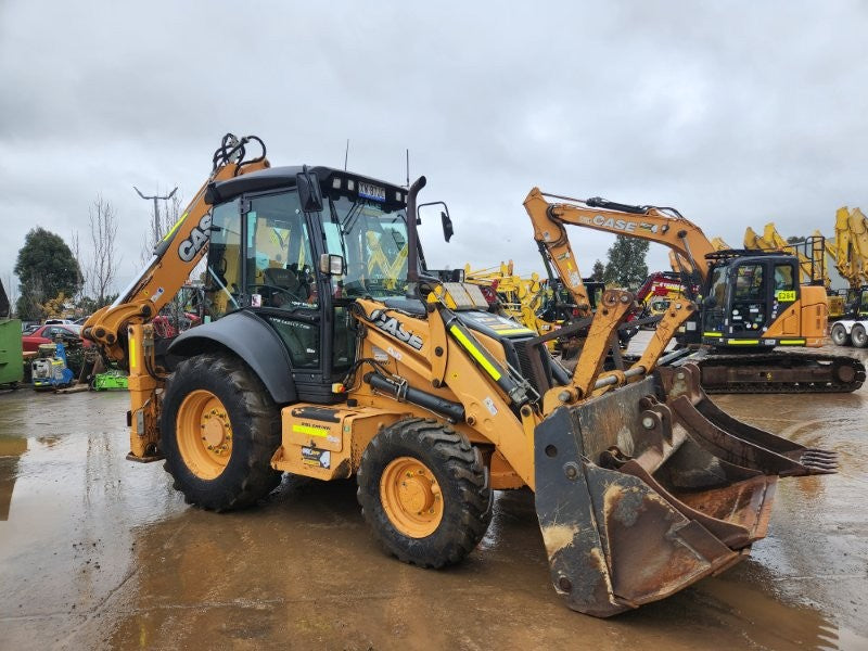 2016 CASE 590ST BACKHOE (B110) WITH HYDRAULIC HITCH, BUCKETS AND 2050 HOURS