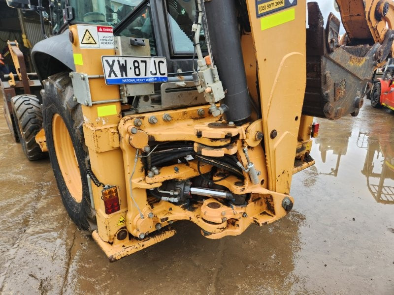 2016 CASE 590ST BACKHOE (B110) WITH HYDRAULIC HITCH, BUCKETS AND 2050 HOURS
