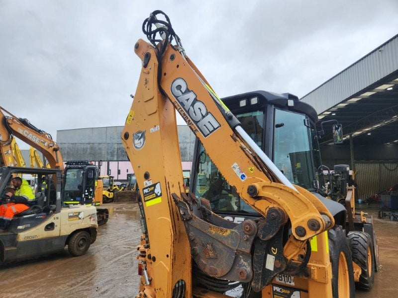 2016 CASE 590ST BACKHOE (B110) WITH HYDRAULIC HITCH, BUCKETS AND 2050 HOURS