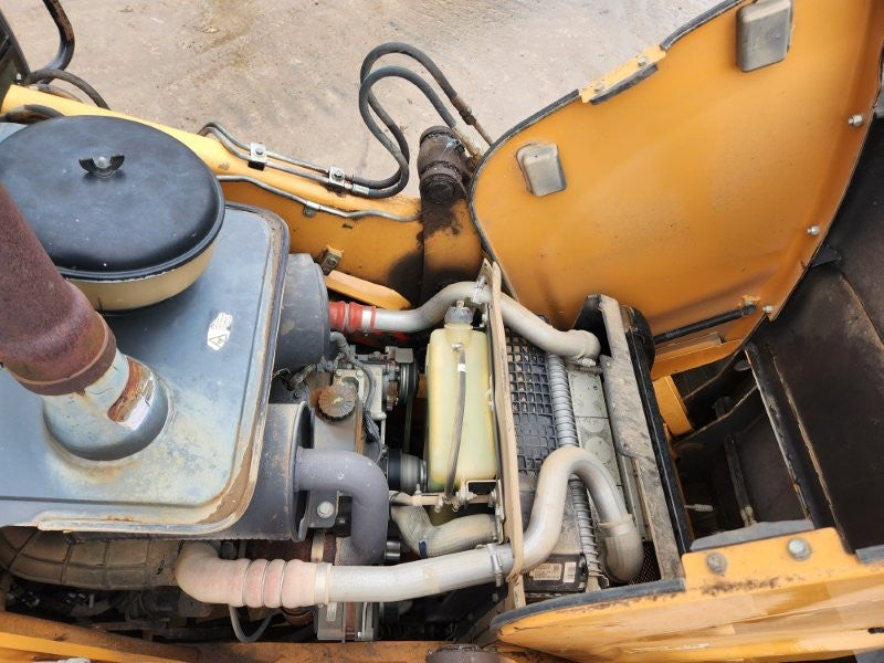 2016 CASE 590ST BACKHOE (B110) WITH HYDRAULIC HITCH, BUCKETS AND 2050 HOURS