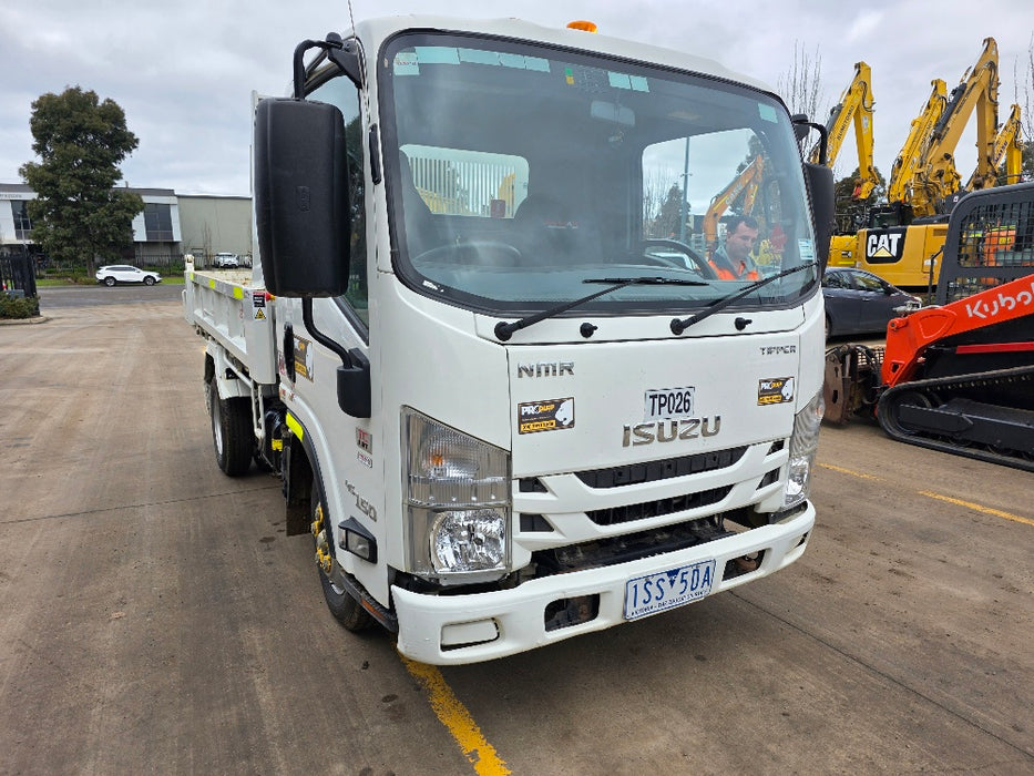 2021 ISUZU NMR45-150 TIPPER TRUCK (TP026) WITH 48,000 KLMS