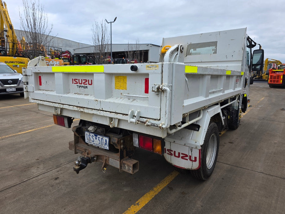 2021 ISUZU NMR45-150 TIPPER TRUCK (TP026) WITH 48,000 KLMS