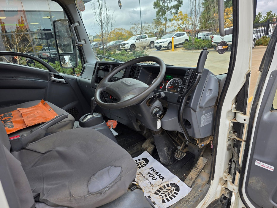 2021 ISUZU NMR45-150 TIPPER (TP029) CAR LICENCE WITH 49000KLMS