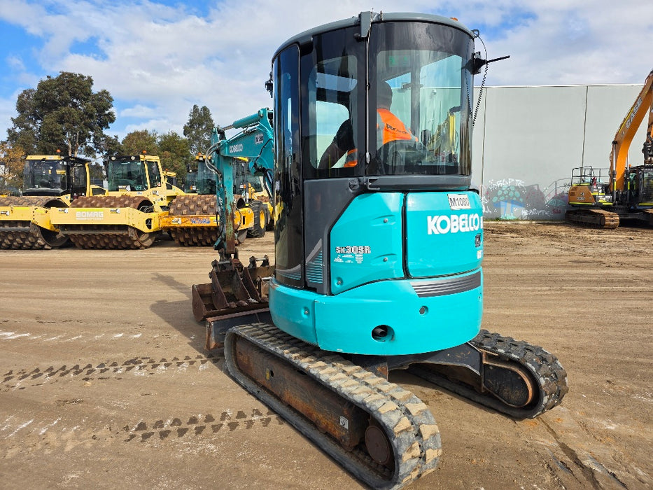 2022 KOBELCO SK30SR-6 3.4T EXCAVATOR WITH TILT HITCH, BUCKETS AND 2186HRS