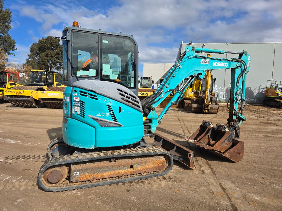 2022 KOBELCO SK30SR-6 3.4T EXCAVATOR WITH TILT HITCH, BUCKETS AND 2186HRS