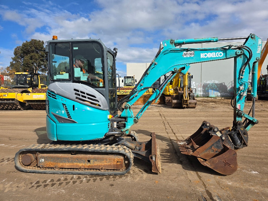 2022 KOBELCO SK30SR-6 3.4T EXCAVATOR WITH TILT HITCH, BUCKETS AND 2186HRS