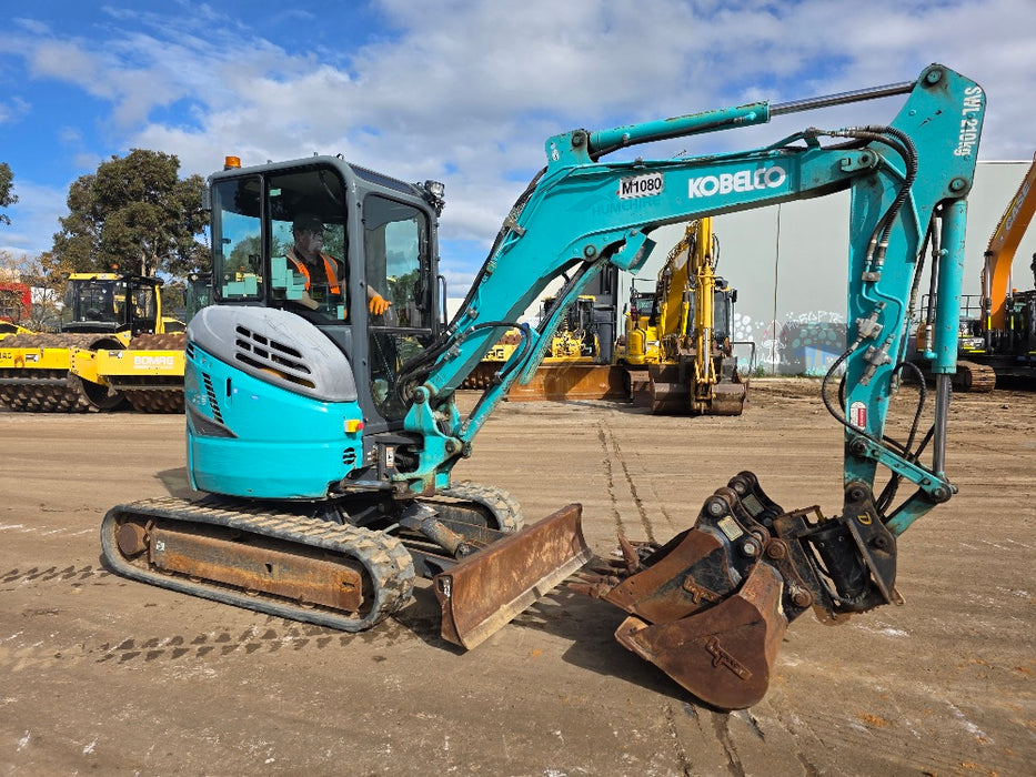 2022 KOBELCO SK30SR-6 3.4T EXCAVATOR WITH TILT HITCH, BUCKETS AND 2186HRS