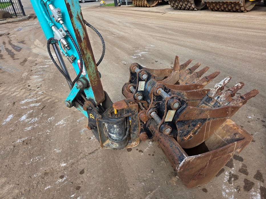 2022 KOBELCO SK30SR-6 3.4T EXCAVATOR WITH TILT HITCH, BUCKETS AND 2186HRS