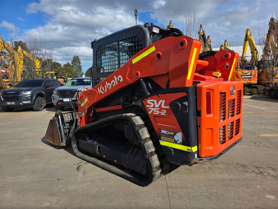 2023 KUBOTA SVL75-2 TRACK LOADER (L81) WITH 4 IN 1 BUCKET, CIVIL SPEC AND 875 HRS