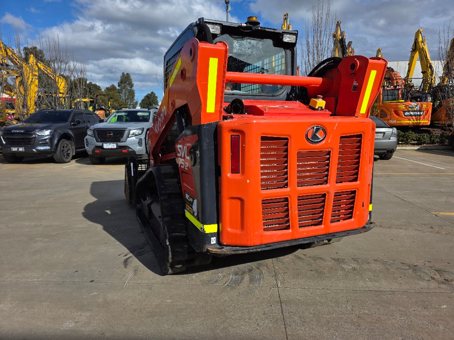 2023 KUBOTA SVL75-2 TRACK LOADER (L81) WITH 4 IN 1 BUCKET, CIVIL SPEC AND 875 HRS