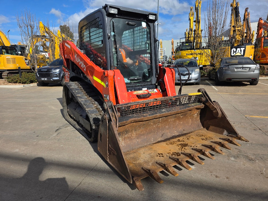 2023 KUBOTA SVL75-2 TRACK LOADER (L81) WITH 4 IN 1 BUCKET, CIVIL SPEC AND 875 HRS