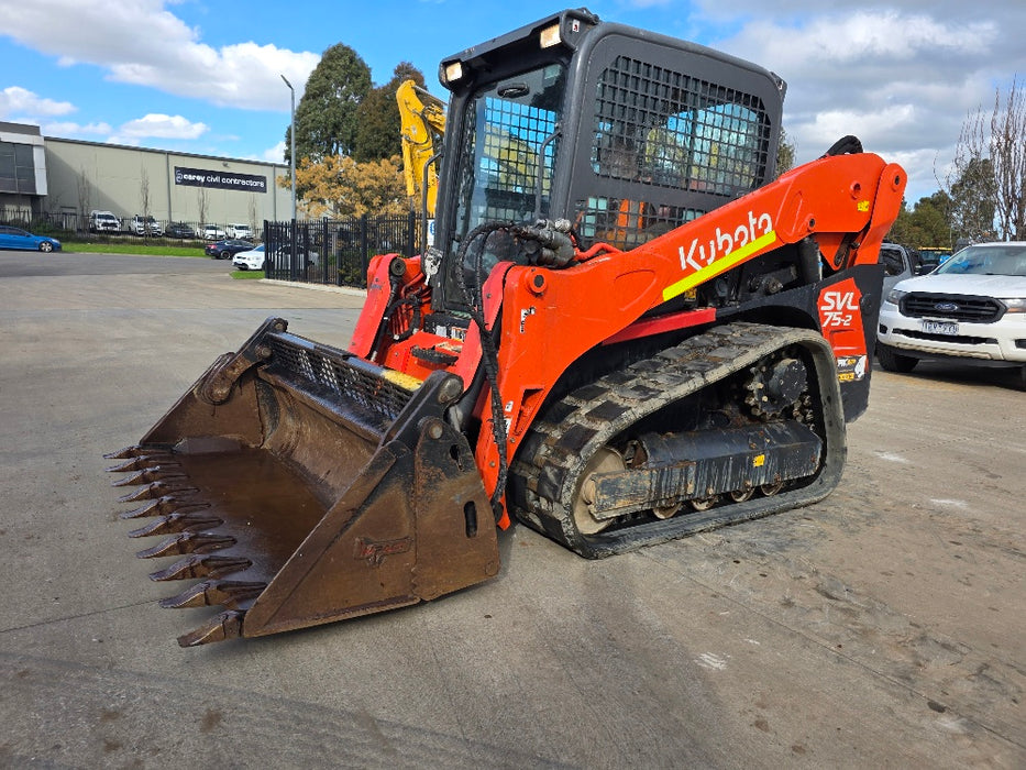 2023 KUBOTA SVL75-2 TRACK LOADER (L86) WITH HI-FLOW, 4 IN 1 BUCKET, 1370 HOURS