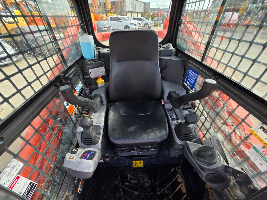 2023 KUBOTA SVL75-2 TRACK LOADER (L86) WITH HI-FLOW, 4 IN 1 BUCKET, 1370 HOURS