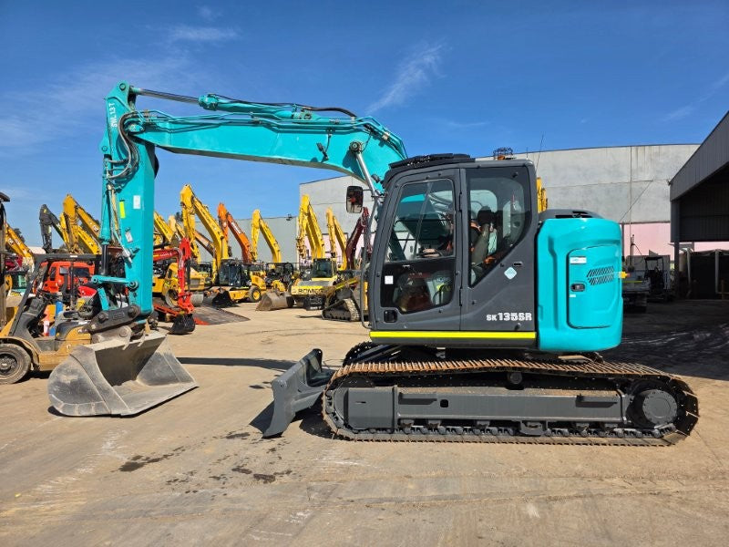 2021 KOBELCO SK135SR-7 15T EXCAVATOR (E474) WITH HITCH, BUCKETS AND 4920 HRS