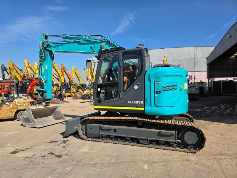 2021 KOBELCO SK135SR-7 15T EXCAVATOR (E474) WITH HITCH, BUCKETS AND 4920 HRS