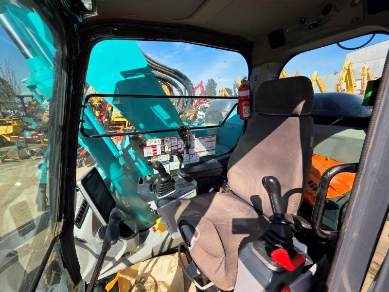 2021 KOBELCO SK135SR-7 15T EXCAVATOR (E474) WITH HITCH, BUCKETS AND 4920 HRS