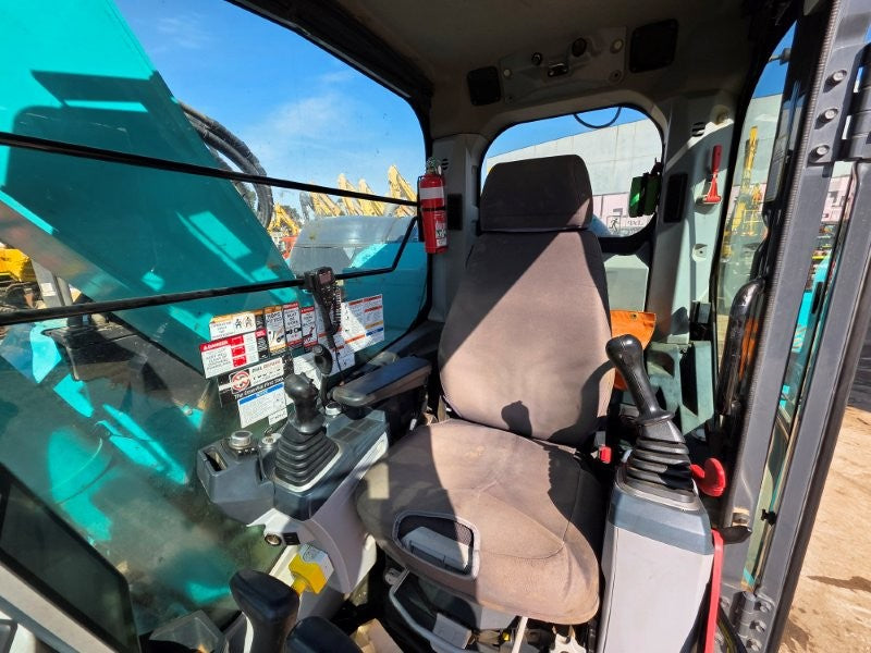 2021 KOBELCO SK135SR-7 15T EXCAVATOR (E474) WITH HITCH, BUCKETS AND 4920 HRS