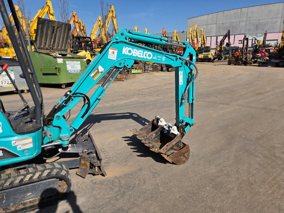 2022 KOBELCO SK17SR-6 1.7T EXCAVATOR (M1087) WITH HITCH, BUCKETS AND 805 HOURS