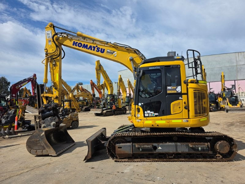 2021 KOMATSU PC138US-11 15T EXCAVATOR (E352) WITH TILT, BUCKETS AND 3080 HRS