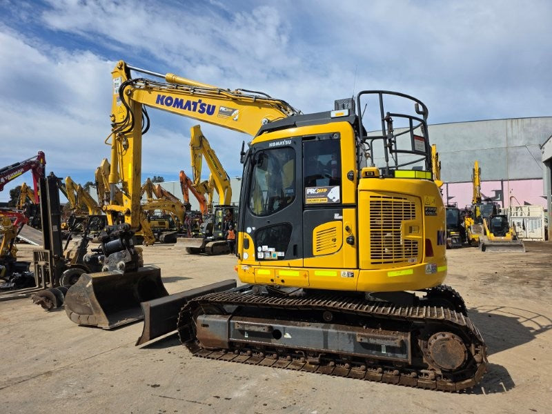 2021 KOMATSU PC138US-11 15T EXCAVATOR (E352) WITH TILT, BUCKETS AND 3080 HRS