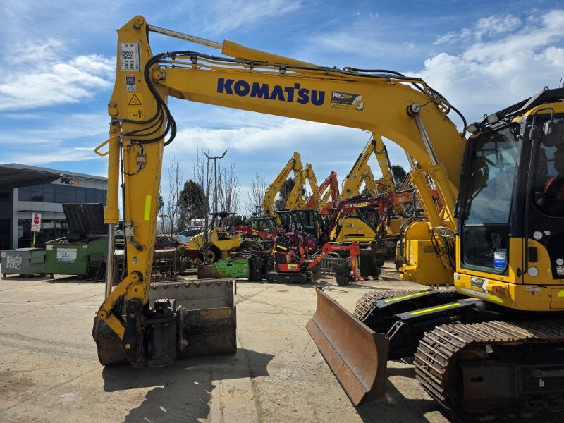 2021 KOMATSU PC138US-11 15T EXCAVATOR (E352) WITH TILT, BUCKETS AND 3080 HRS