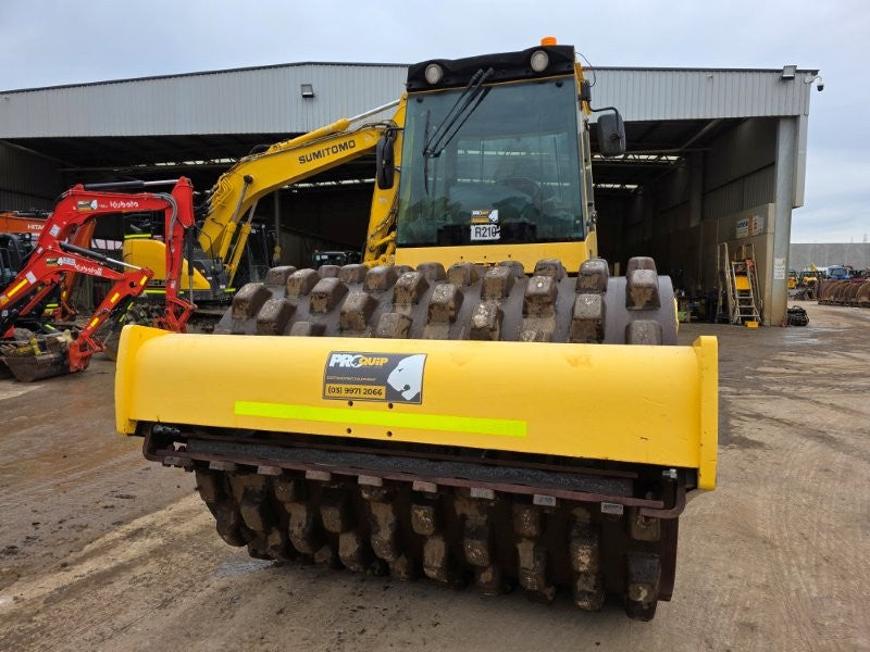 2013 BOMAG BW213PDH-4 13T PADFOOT ROLLER (R210) WITH 3940 HOURS