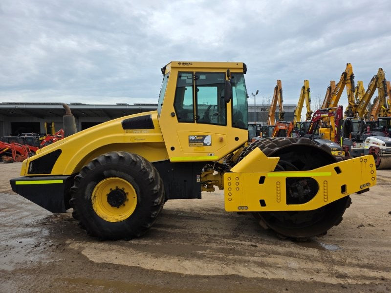 2013 BOMAG BW213PDH-4 13T PADFOOT ROLLER (R210) WITH 3940 HOURS