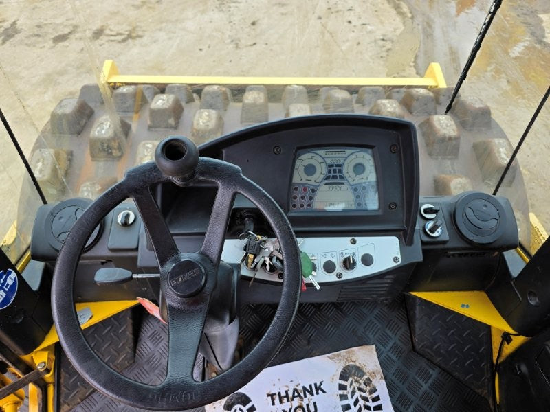 2013 BOMAG BW213PDH-4 13T PADFOOT ROLLER (R210) WITH 3940 HOURS