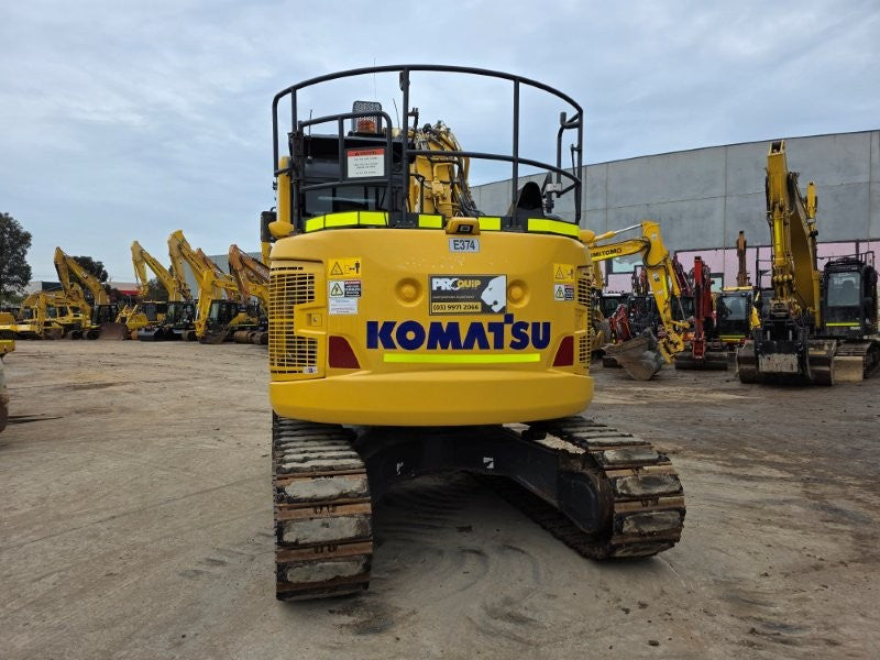 2022 KOMATSU PC138US-11 15T EXCAVATOR (E374) WITH TILT HITCH AND 3335 HOURS