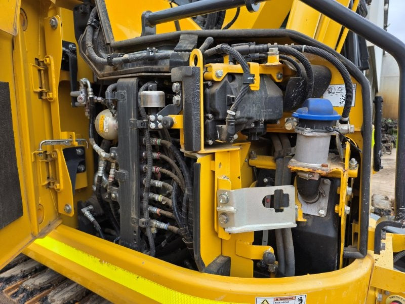 2022 KOMATSU PC138US-11 15T EXCAVATOR (E374) WITH TILT HITCH AND 3335 HOURS