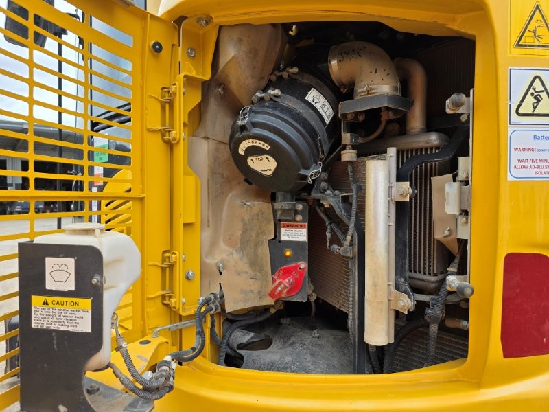 2022 KOMATSU PC138US-11 15T EXCAVATOR (E374) WITH TILT HITCH AND 3335 HOURS