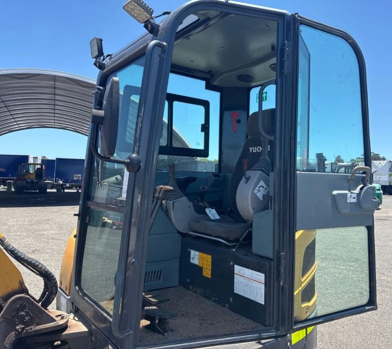 2022 YUCHAI YC35SR 3.8T EXCAVATOR WITH TILT HITCH, BUCKETS, A/C CAB, 785 HOURS