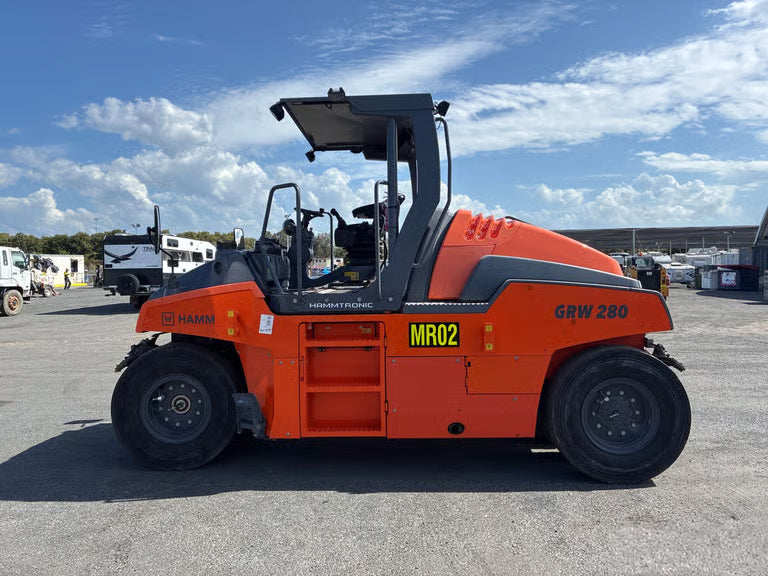 2018 HAMM GRW 280-10 10T MULTIWHEEL ROLLER WITH 100 HOURS