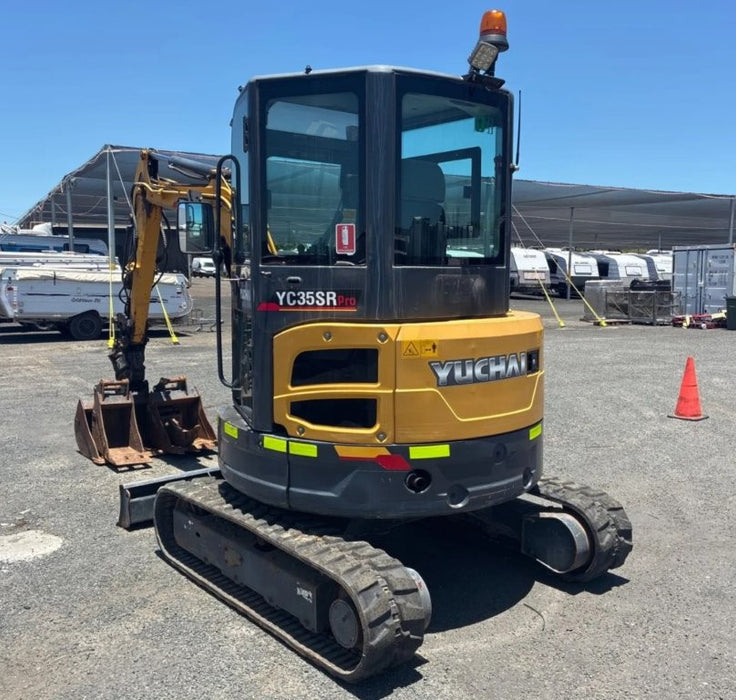 2022 YUCHAI YC35SR 3.8T EXCAVATOR WITH TILT HITCH, BUCKETS, A/C CAB, 785 HOURS