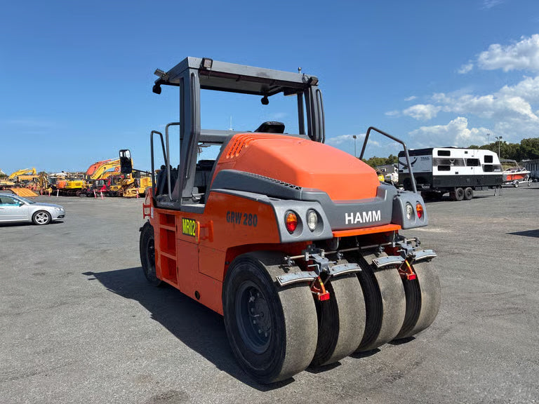 2018 HAMM GRW 280-10 10T MULTIWHEEL ROLLER WITH 100 HOURS