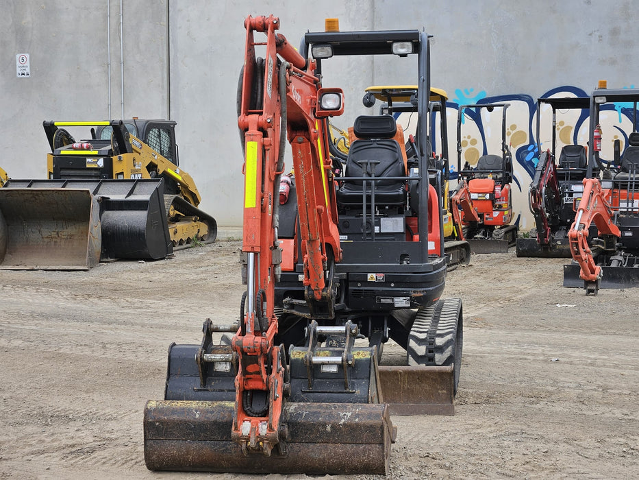 USED 2022 KUBOTA U25-3 2.6T EXCAVATOR (M884) WITH QC HITCH AND 740 HRS