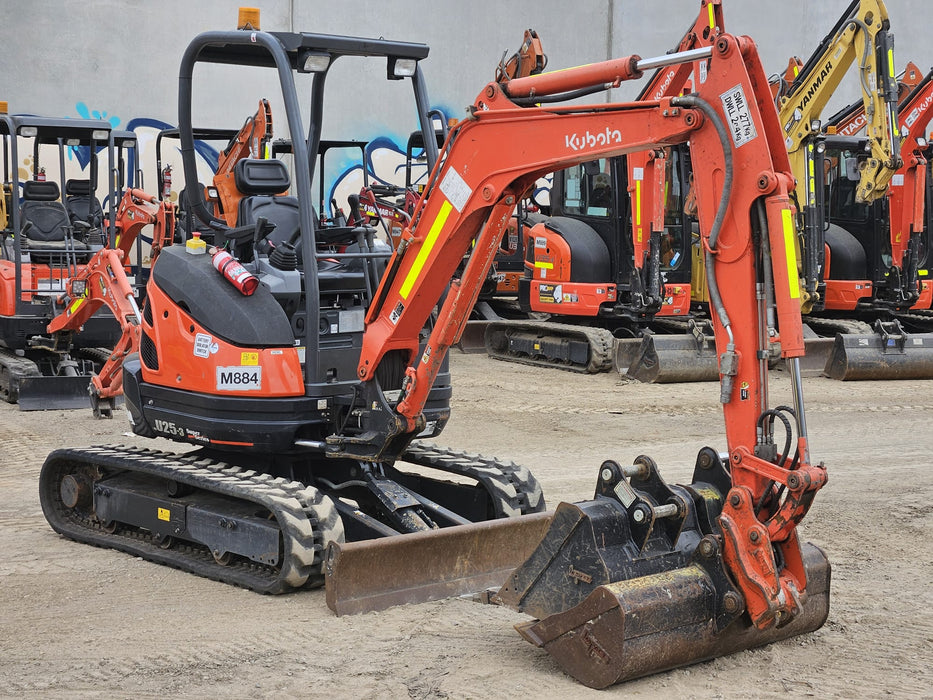 USED 2022 KUBOTA U25-3 2.6T EXCAVATOR (M884) WITH QC HITCH AND 740 HRS